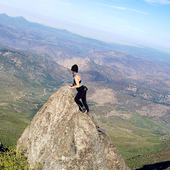 Meet your Posher, Aida - Picture 1 of 7